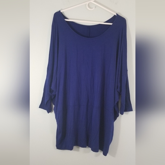 Womens Blouse. 1/2 Sleeves. Banded Bottom Half Flowy Top. Plus Size 1X Very Soft - Picture 1 of 5